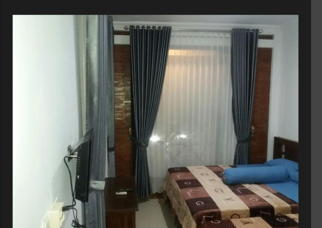 Kota Baru Homestay Джепара Екстер'єр фото